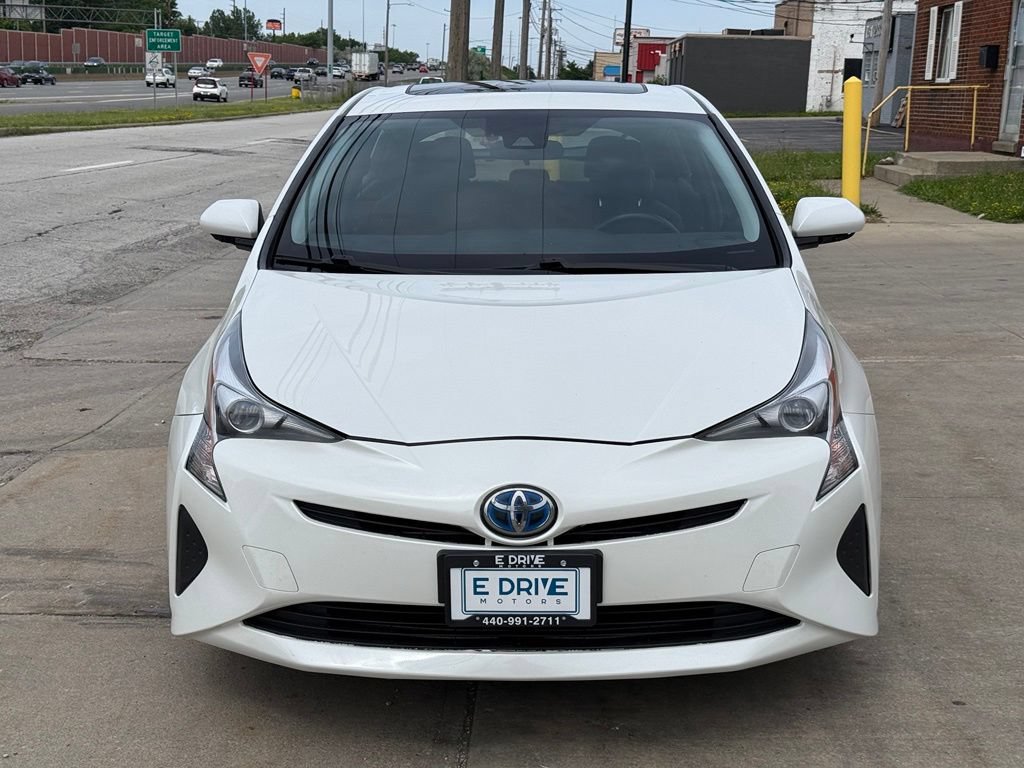 Used 2017 Toyota Prius Three w/ Advanced Technology Package FWD image 2
