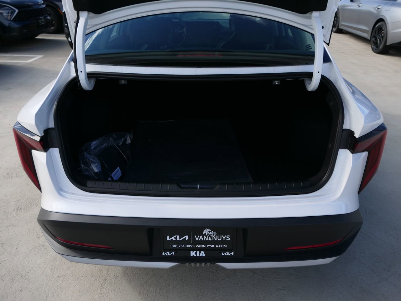 New 2025 Kia K4 LXS image 20