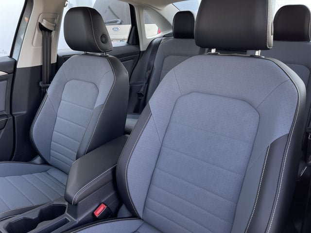 New 2026 Volkswagen Jetta SE FWD image 12