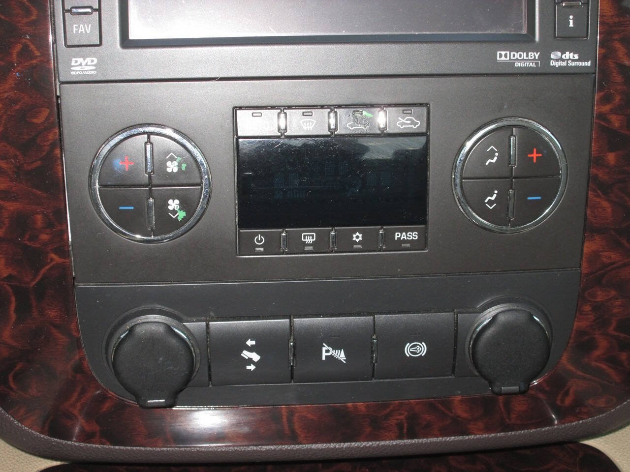 Used 2012 GMC Sierra 3500 Denali AWD/4WD image 19
