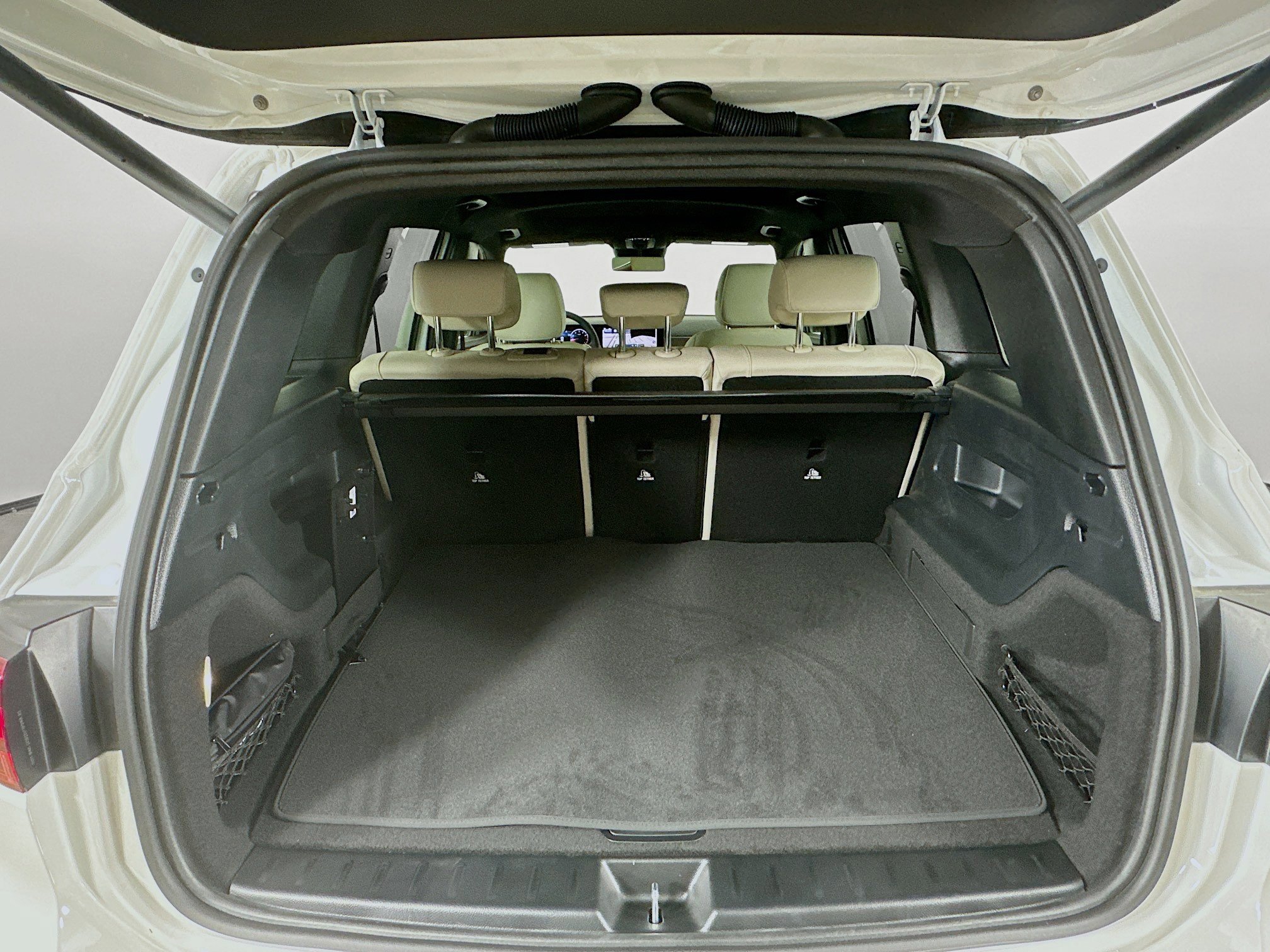 Certified 2025 Mercedes-Benz GLB 250 4MATIC image 34