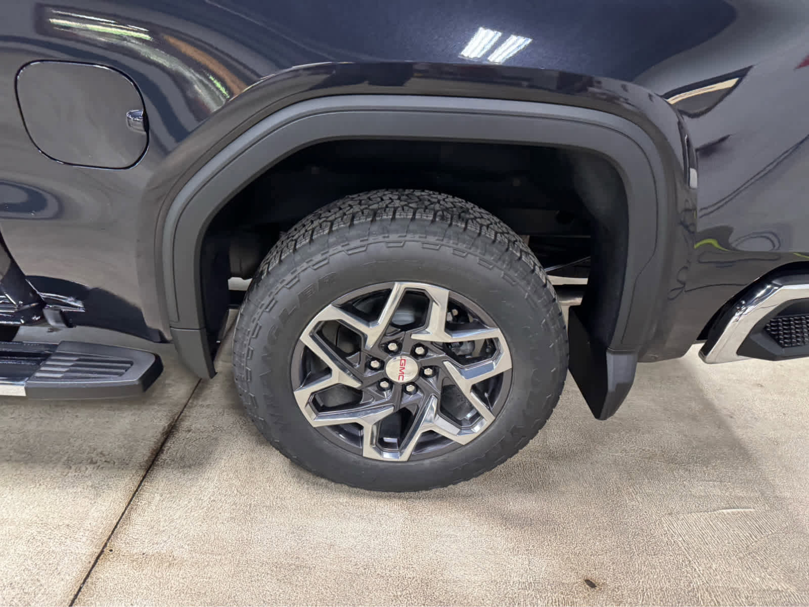 New 2026 GMC Sierra 1500 SLT w/ SLT Premium Plus Package image 8