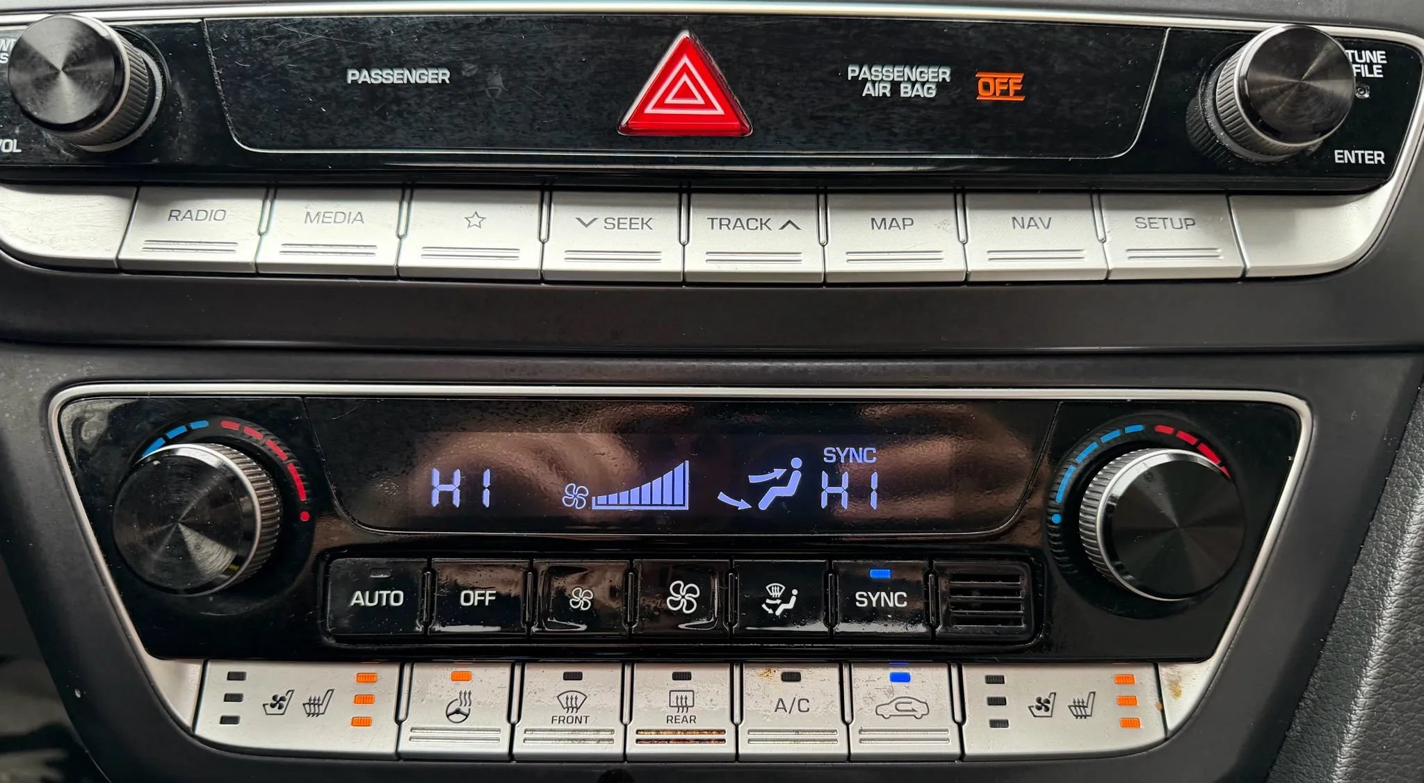 Used 2018 Hyundai Sonata Limited w/ Limited Ultimate Package 03 FWD image 21