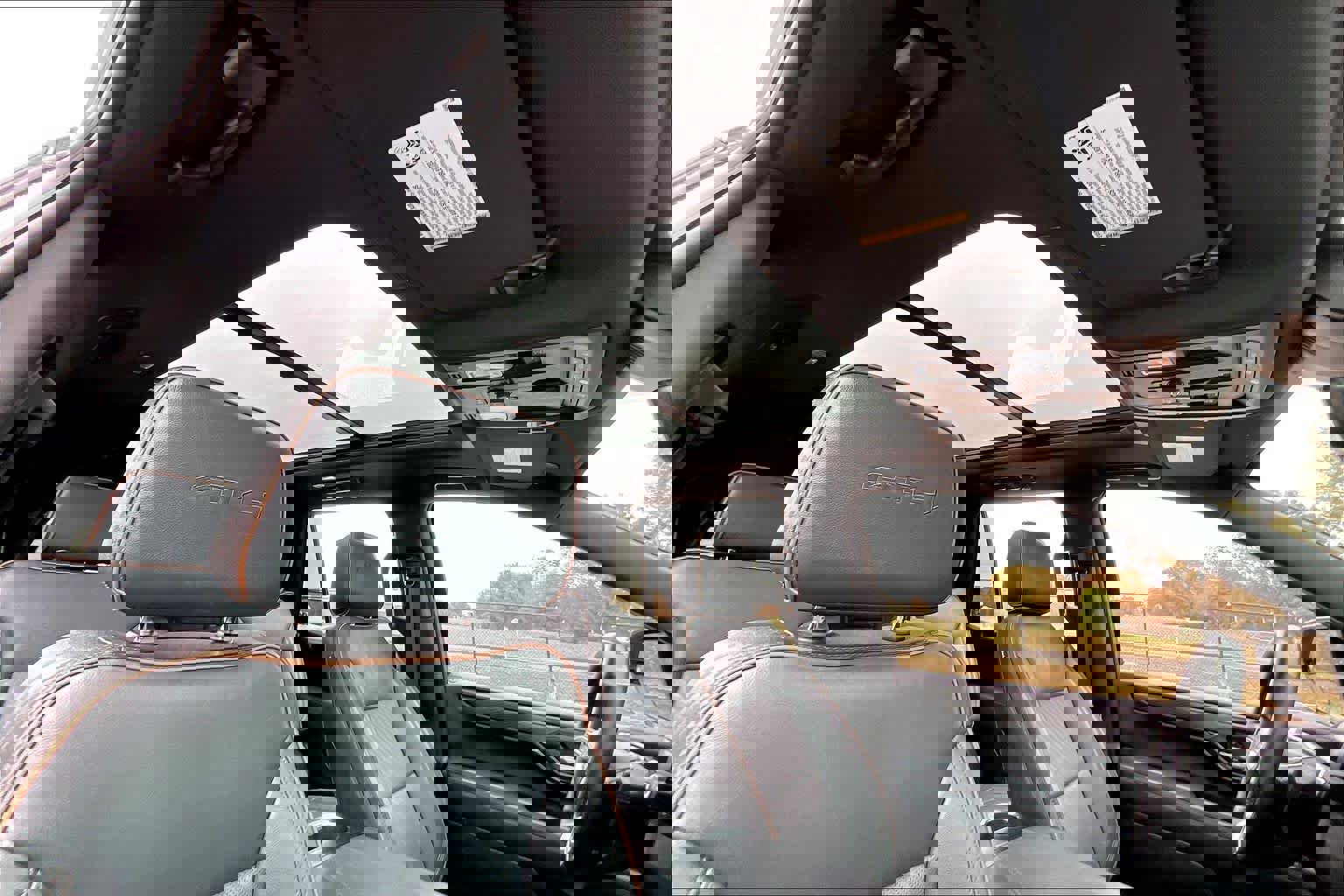 Used 2025 GMC Yukon AT4 w/ AT4 Premium Package image 12