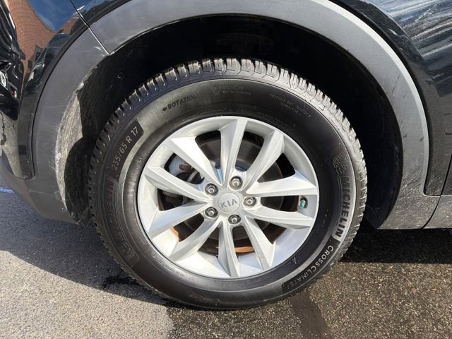 Used 2017 Kia Sorento LX image 15