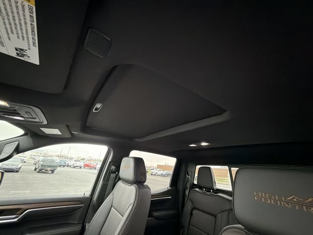 Certified 2025 Chevrolet Silverado 1500 High Country w/ High Country Premium Package AWD/4WD image 19