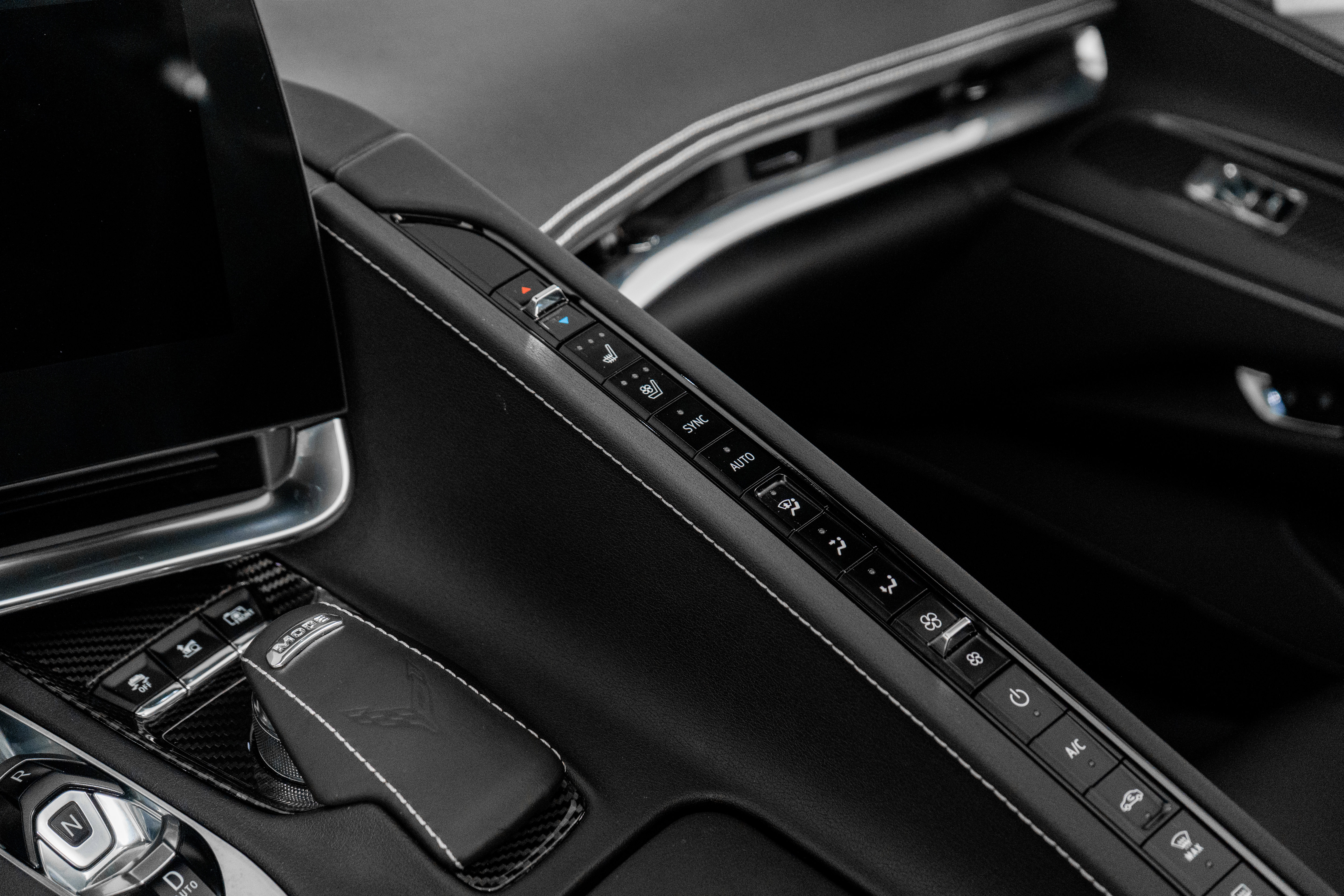 Used 2020 Chevrolet Corvette Stingray Preferred Cpe w/ 2LT image 35