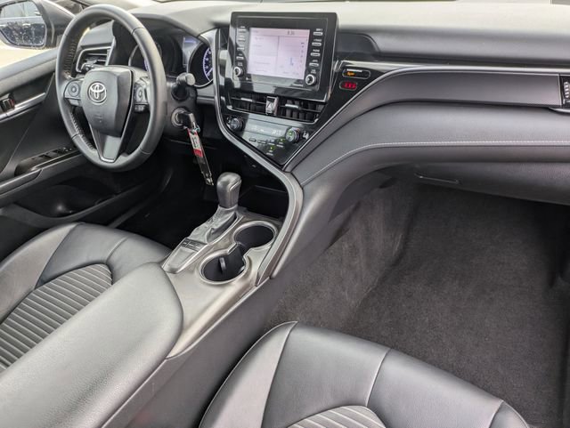 Used 2024 Toyota Camry SE image 30