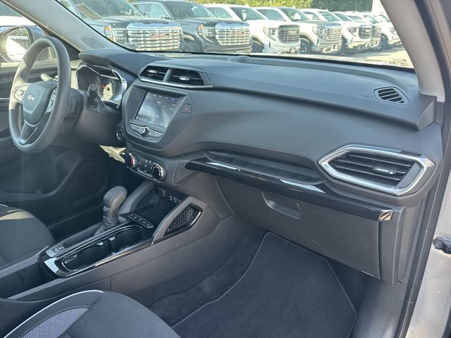 Used 2023 Chevrolet TrailBlazer LT AWD/4WD image 26