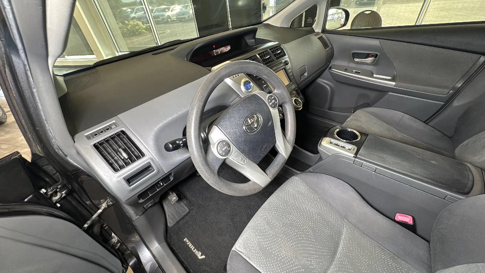 Used 2012 Toyota Prius V Three FWD image 33