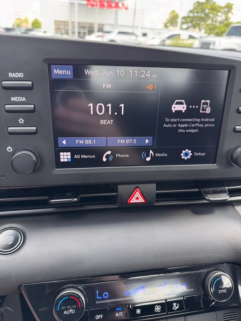 Used 2026 Hyundai Elantra Sport FWD image 17