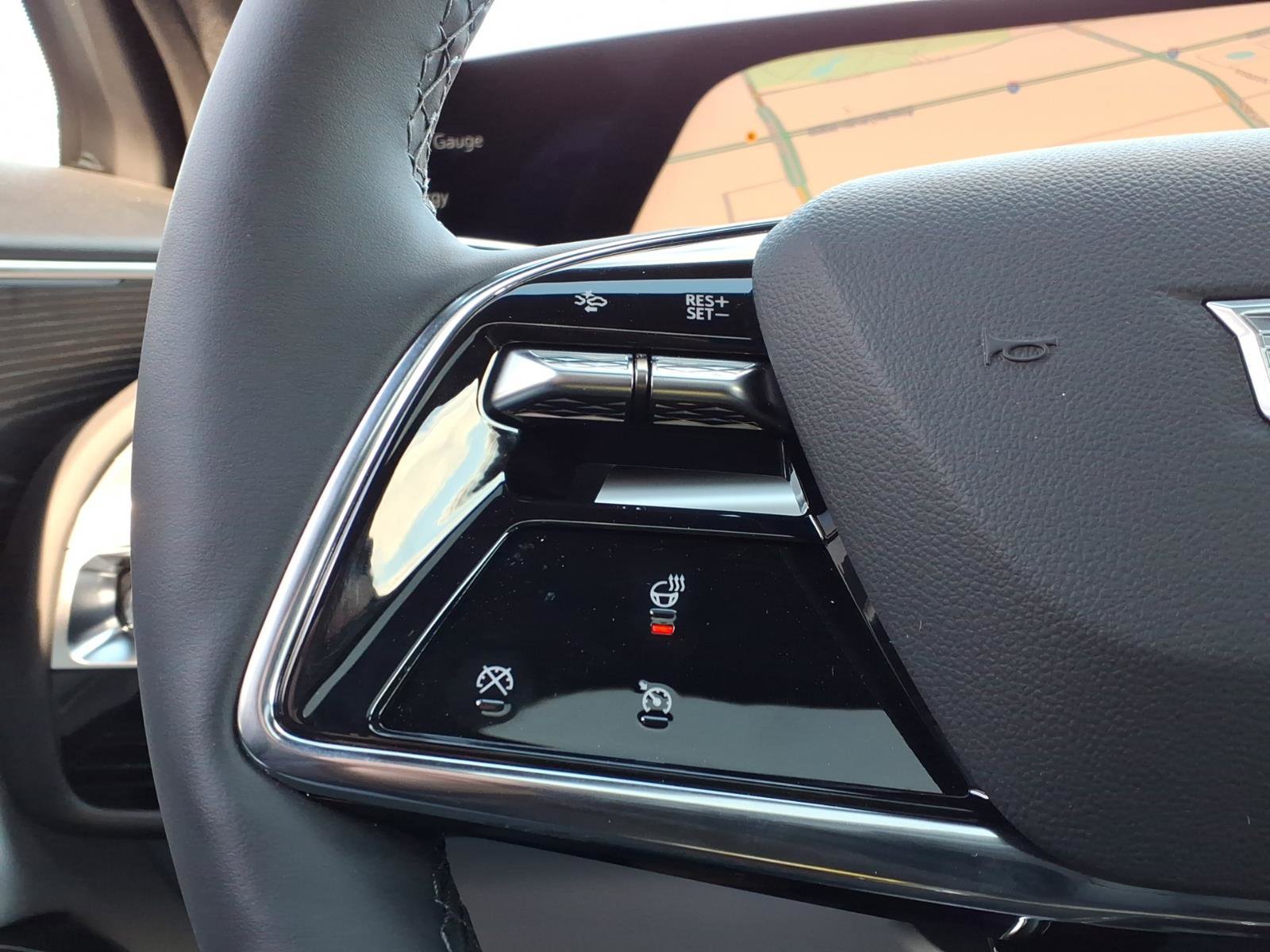 New 2025 Cadillac Lyriq Luxury w/ LPO, Floor Liner Package image 20