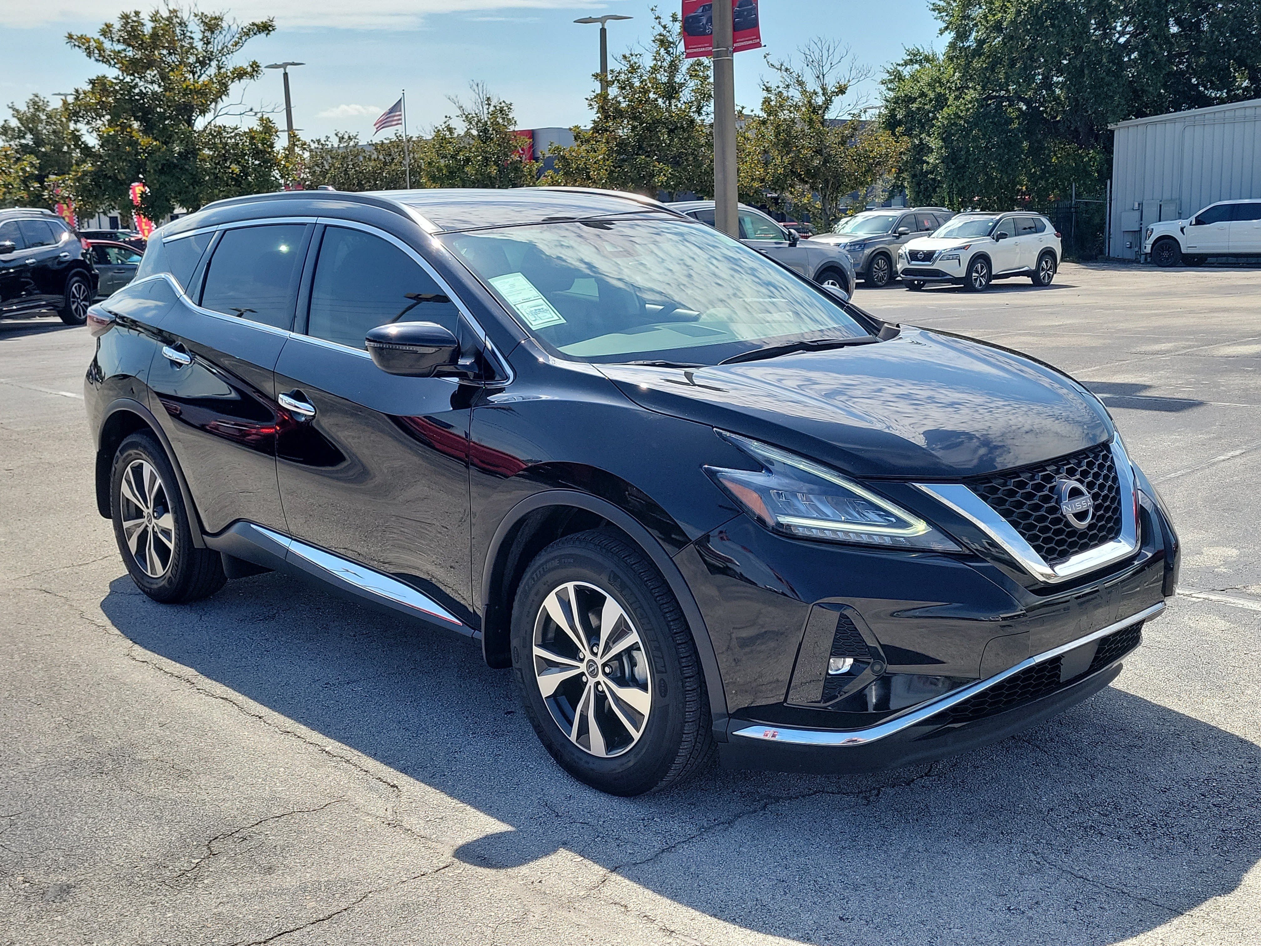 Certified 2023 Nissan Murano SV FWD image 3