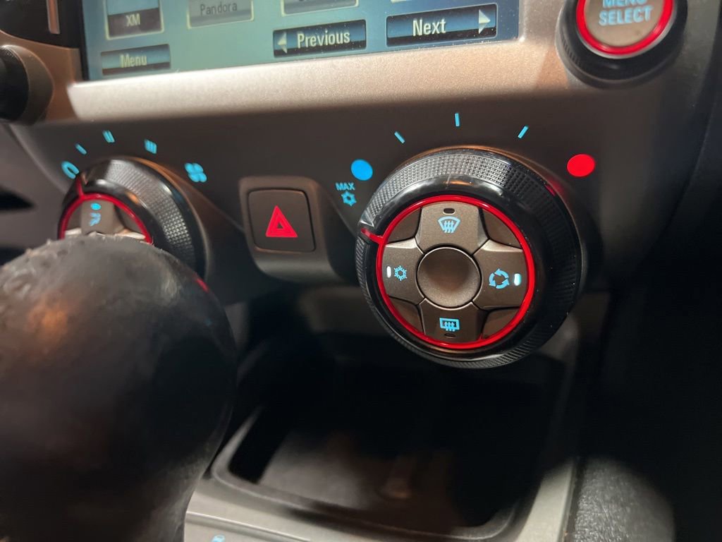 Used 2015 Chevrolet Camaro LT RWD image 29