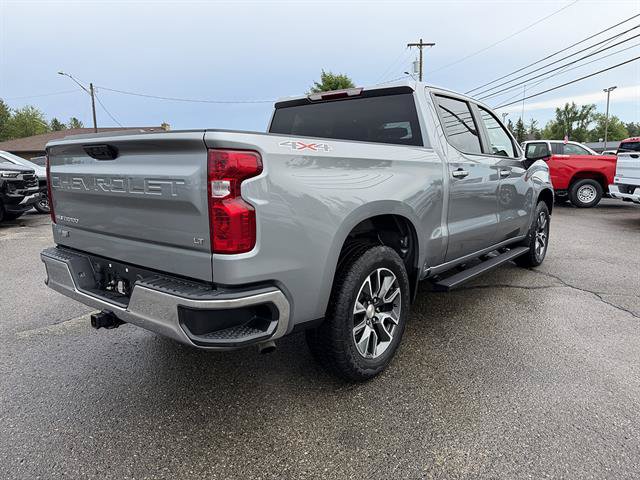 Used 2024 Chevrolet Silverado 1500 LT AWD/4WD image 8