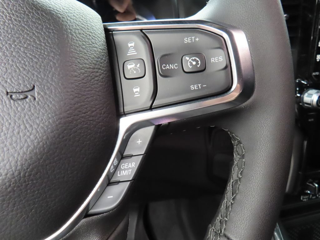 Used 2026 RAM 2500 Laramie AWD/4WD image 59