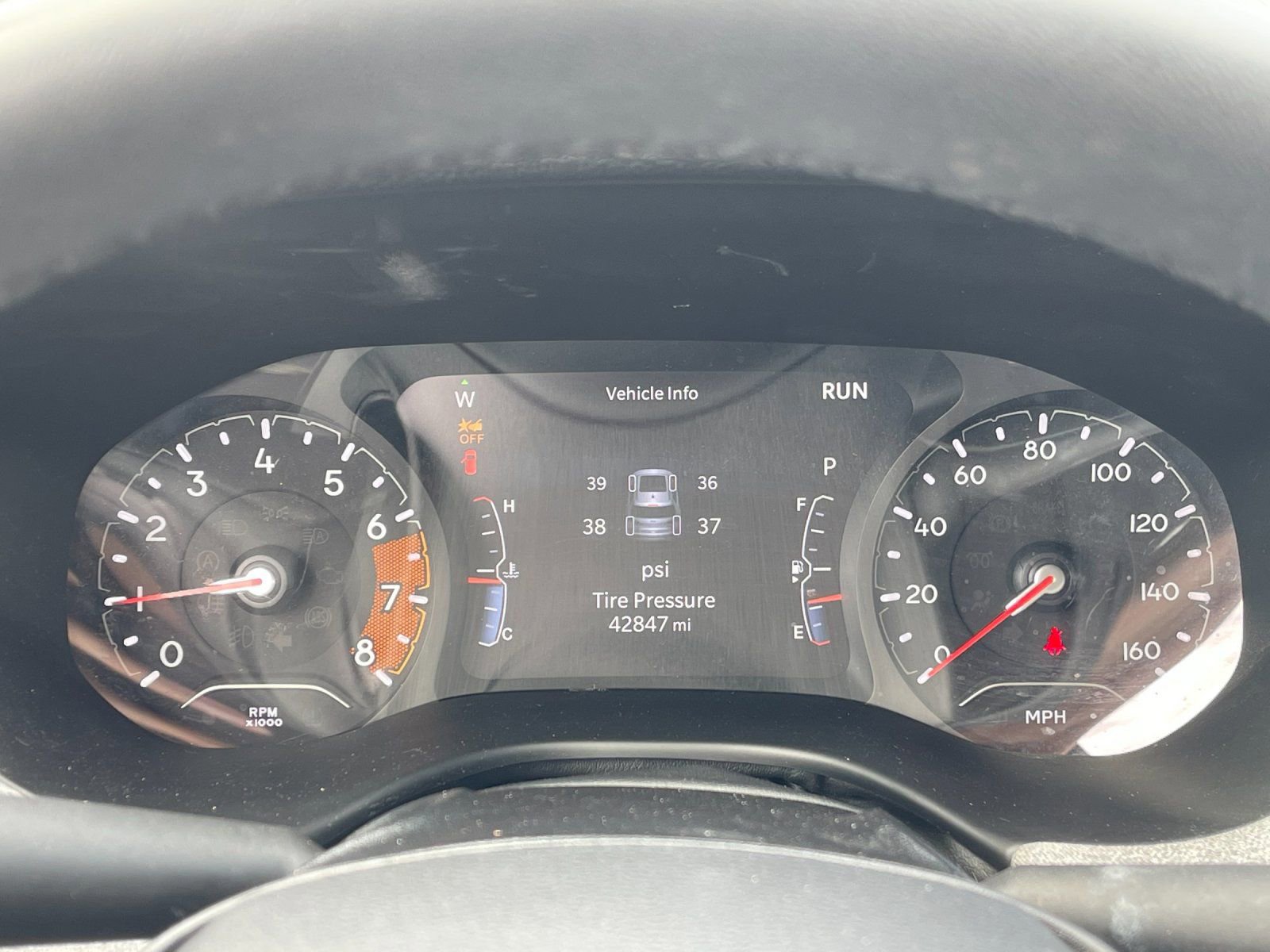 Used 2023 Jeep Compass Latitude image 28