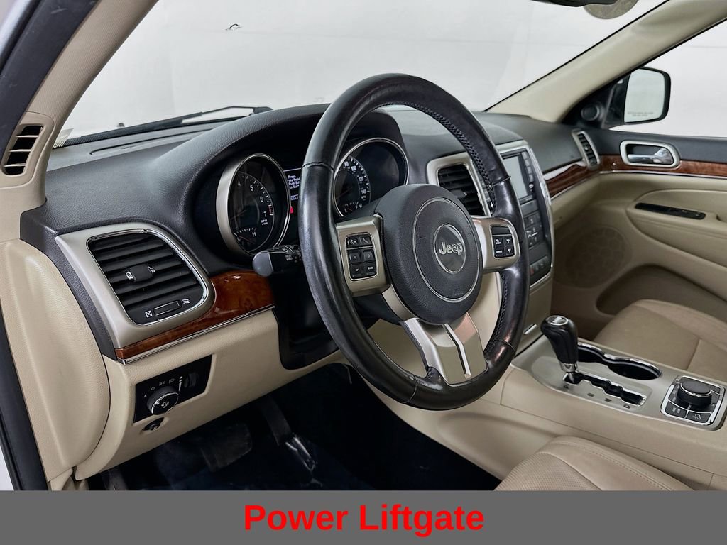Used 2011 Jeep Grand Cherokee Limited w/ Luxury Group II AWD/4WD image 15