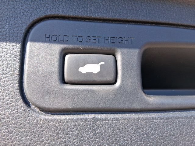Used 2023 Honda Pilot Elite image 11