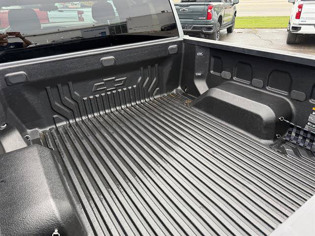 Used 2024 Chevrolet Silverado 1500 LT AWD/4WD image 32