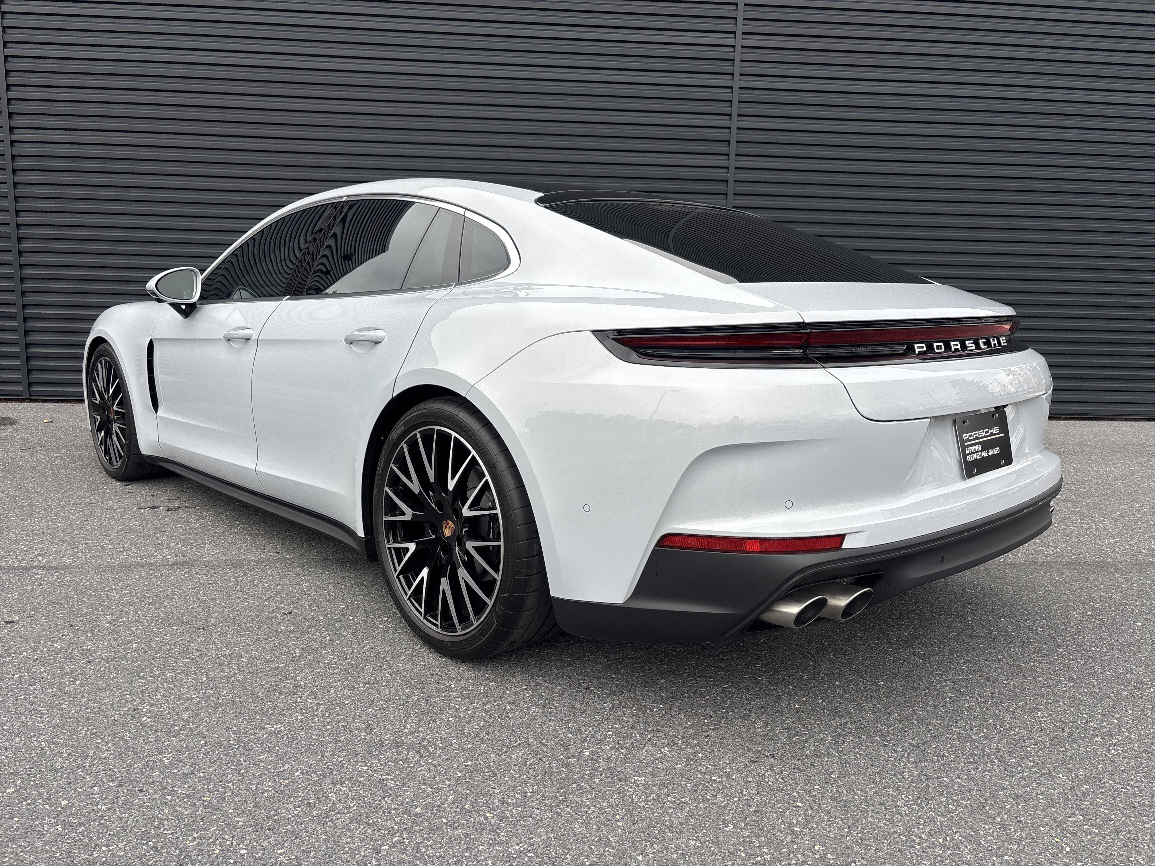 Certified 2026 Porsche Panamera image 3