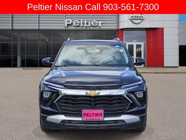 Used 2025 Chevrolet TrailBlazer LT image 2