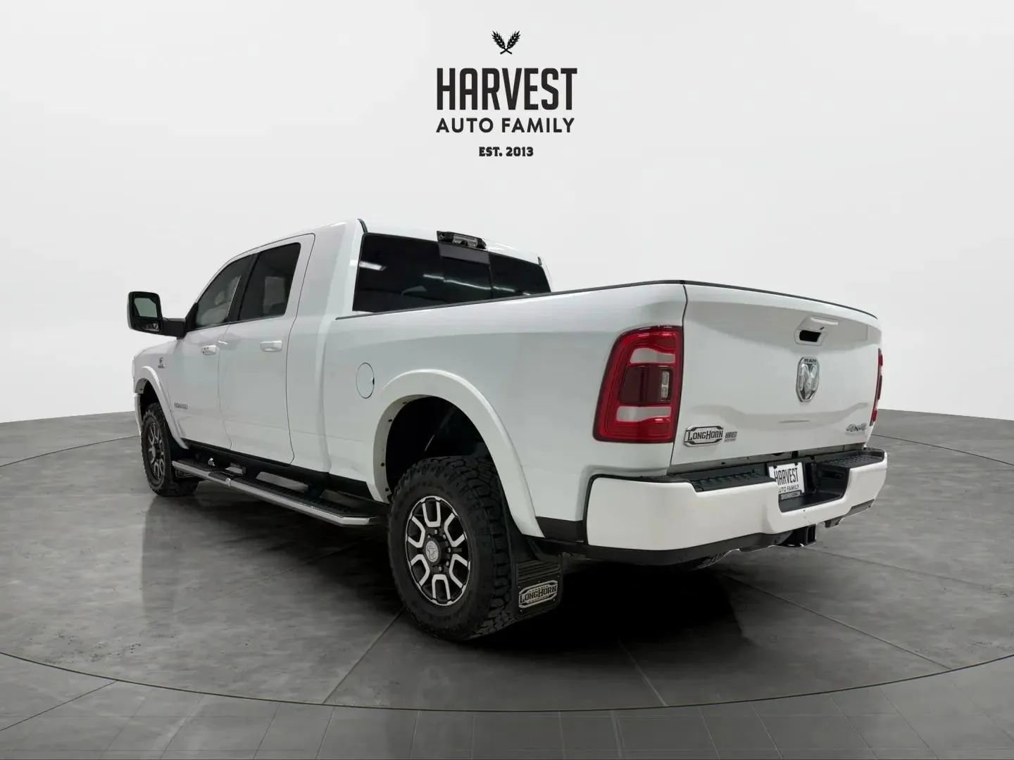 Used 2023 RAM 2500 Limited AWD/4WD image 2