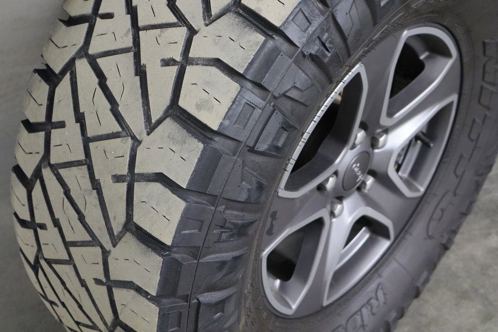 Used 2019 Jeep Wrangler Unlimited Sport image 29