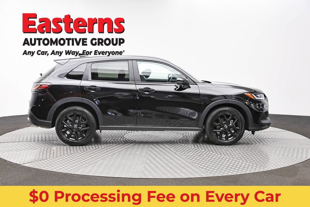 Used 2025 Honda HR-V Sport image 4