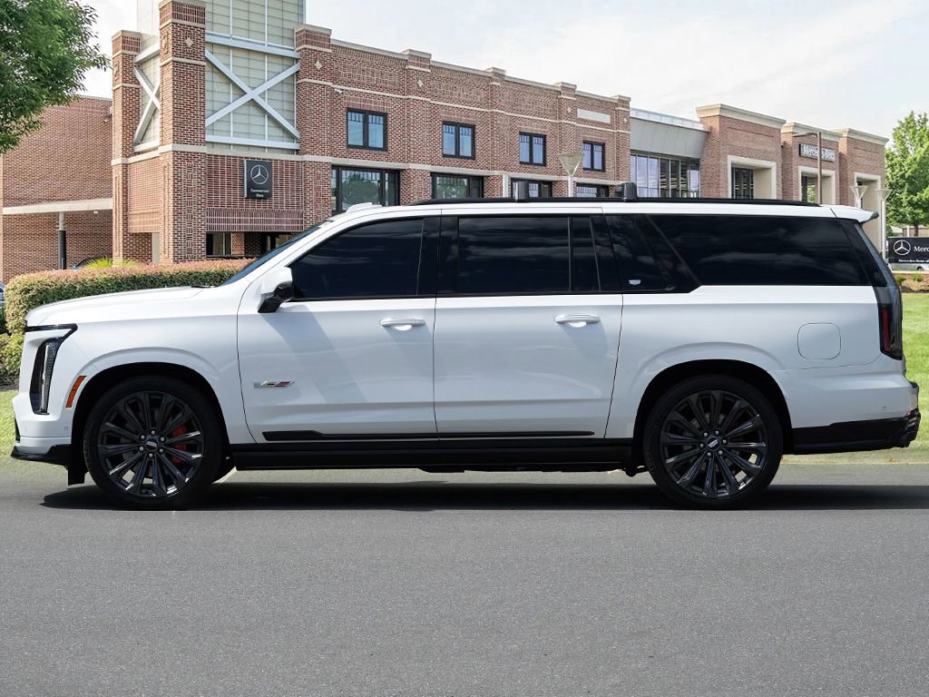Used 2025 Cadillac Escalade ESV V image 8