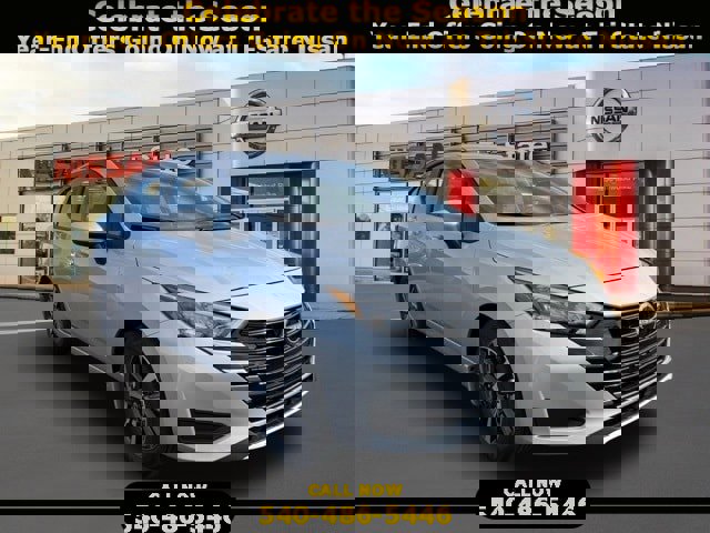 New 2025 Nissan Versa SV w/ Trunk Package