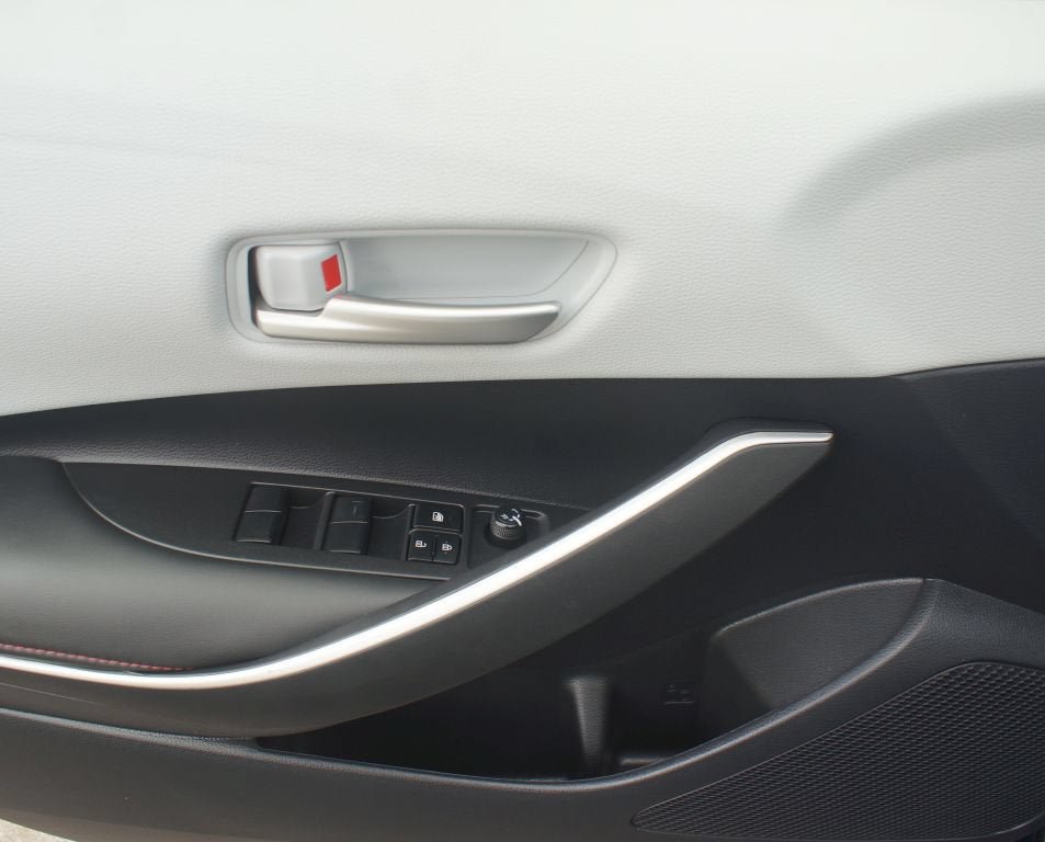 Used 2024 Toyota Corolla SE AWD/4WD image 29