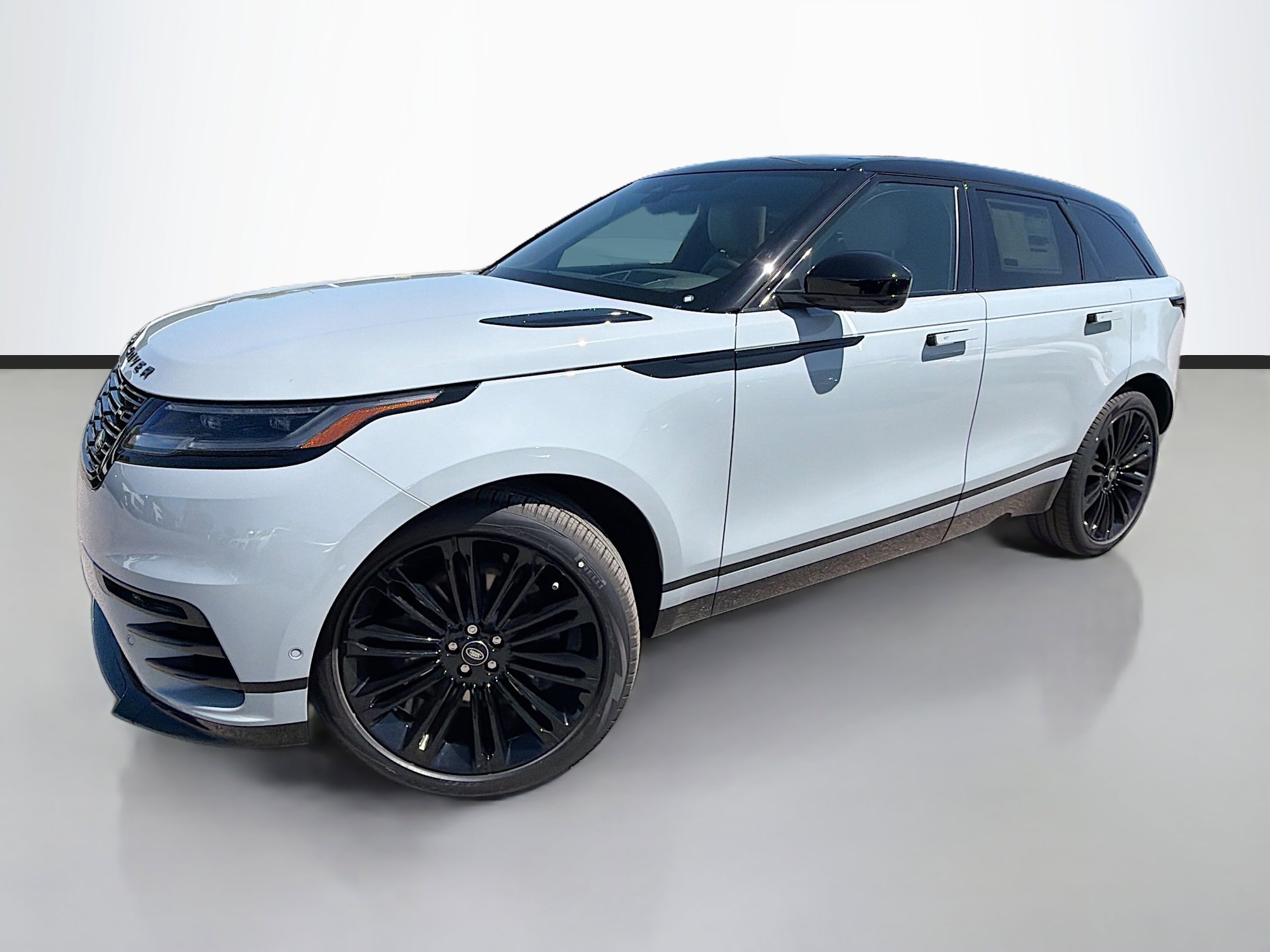 New 2026 Land Rover Range Rover Velar Dynamic SE image 1