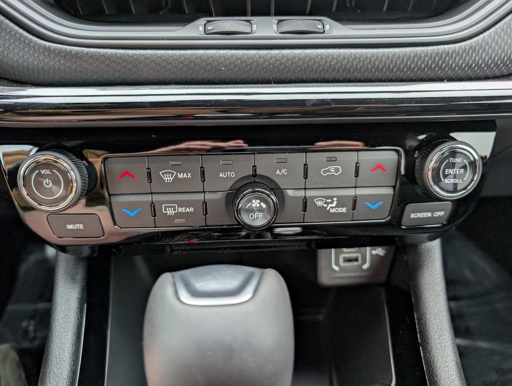 New 2026 Jeep Compass Limited image 26