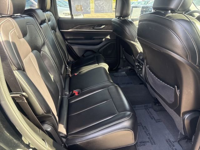 Certified 2024 Jeep Grand Cherokee Limited image 31