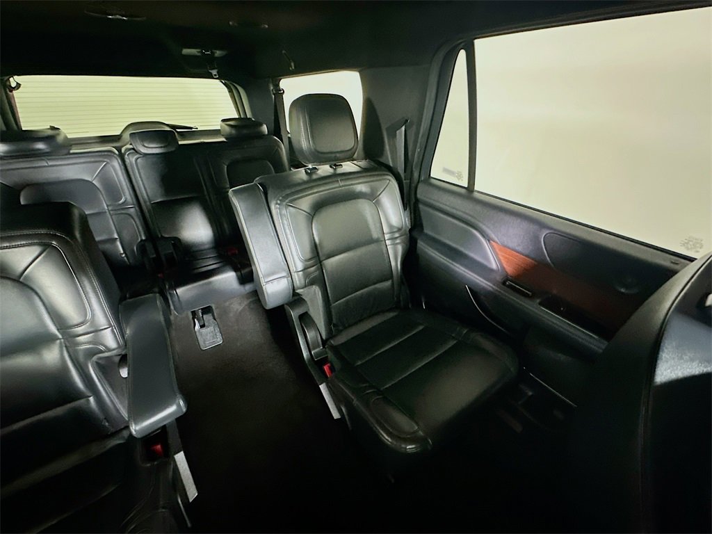 Used 2022 Lincoln Navigator L 4WD image 14