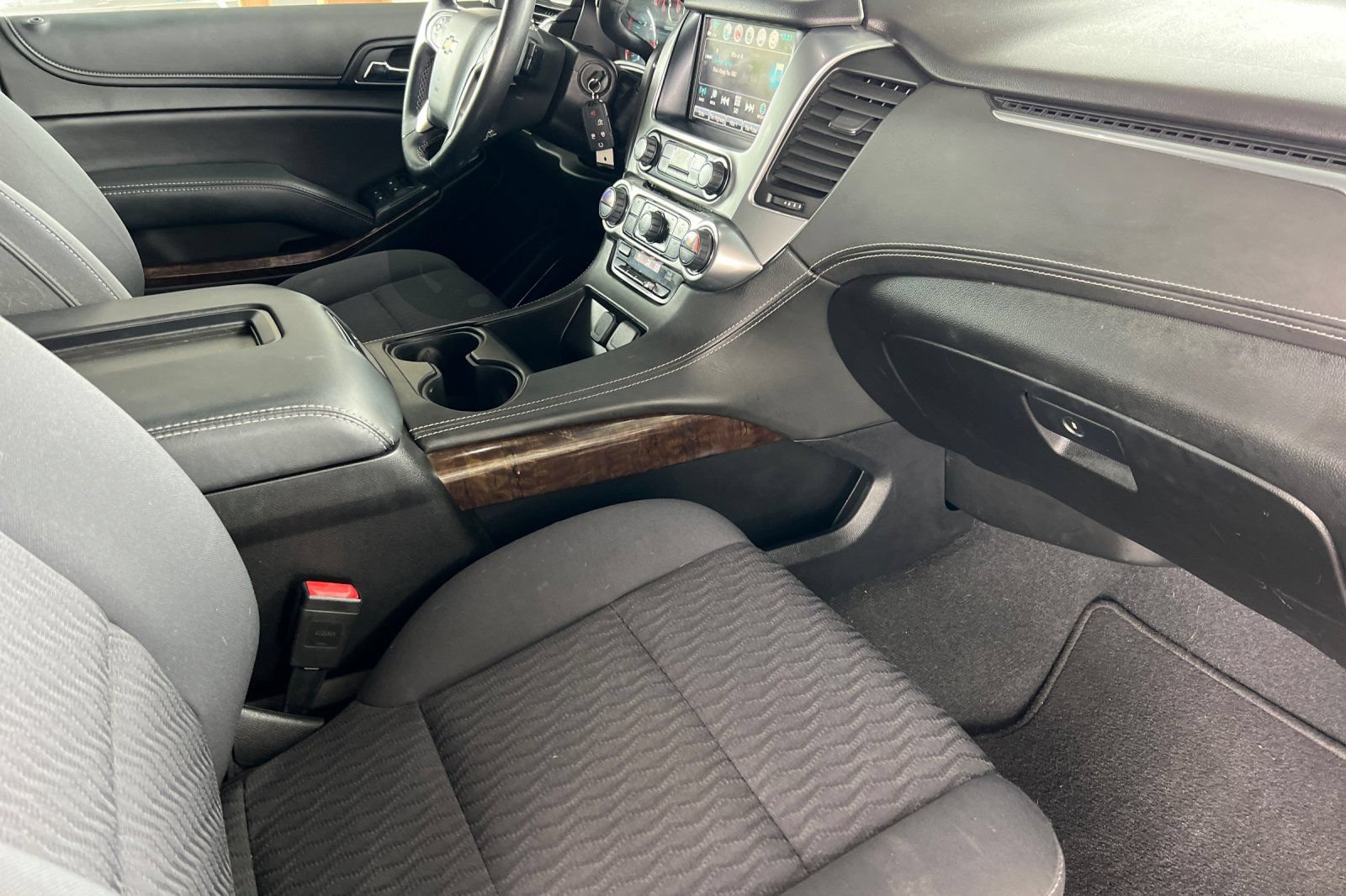 Used 2019 Chevrolet Tahoe LS w/ Enhanced Driver Alert Package AWD/4WD image 24