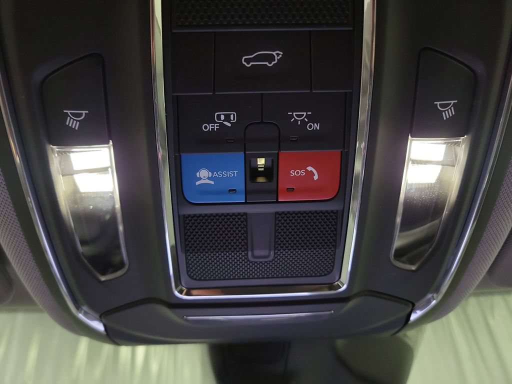 Used 2023 Jeep Grand Cherokee L Limited AWD/4WD image 22