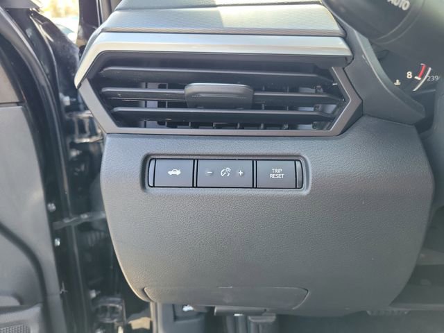 Used 2024 Nissan Altima 2.5 SR image 13