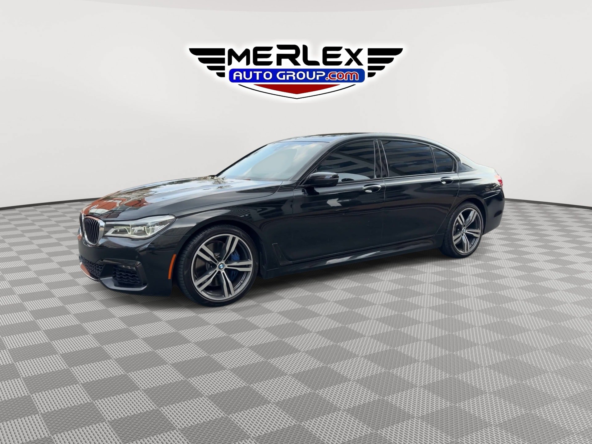 Used 2018 BMW 750i w/ Executive Package RWD image 4