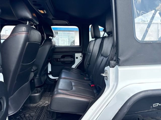 Used 2017 Jeep Wrangler Unlimited Sport w/ Connectivity Group AWD/4WD image 12