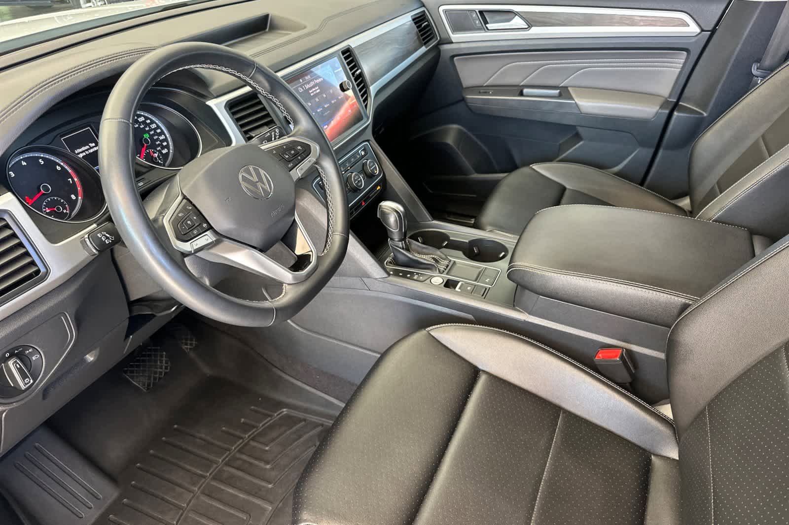 Used 2021 Volkswagen Atlas SE FWD image 11