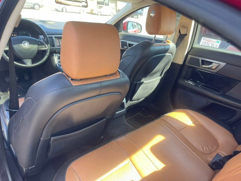 Used 2012 Jaguar XF R image 20