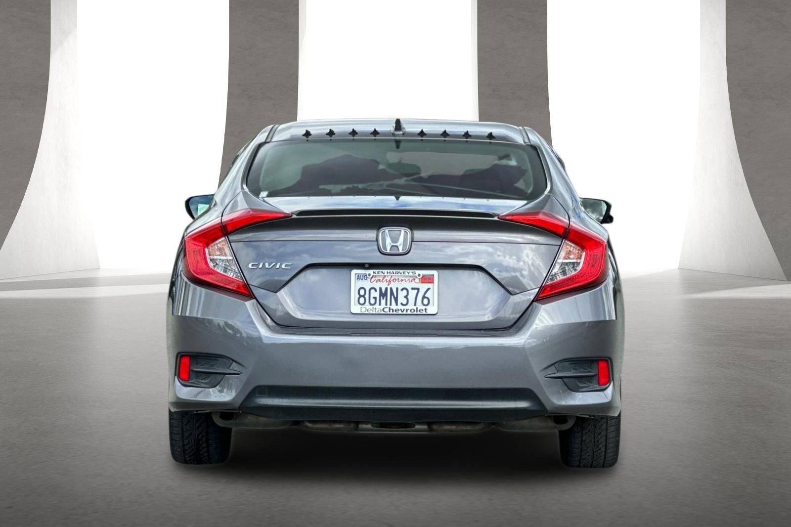 Used 2018 Honda Civic EX-T image 5