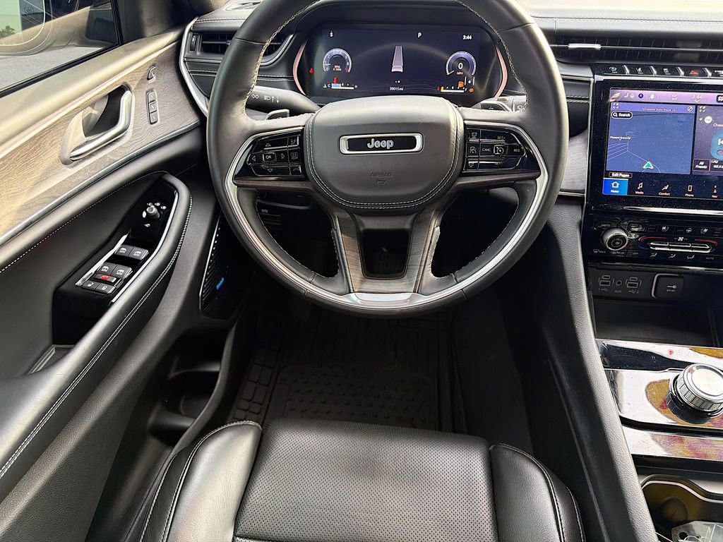 Used 2021 Jeep Grand Cherokee L Overland w/ Luxury Tech Group IV image 19