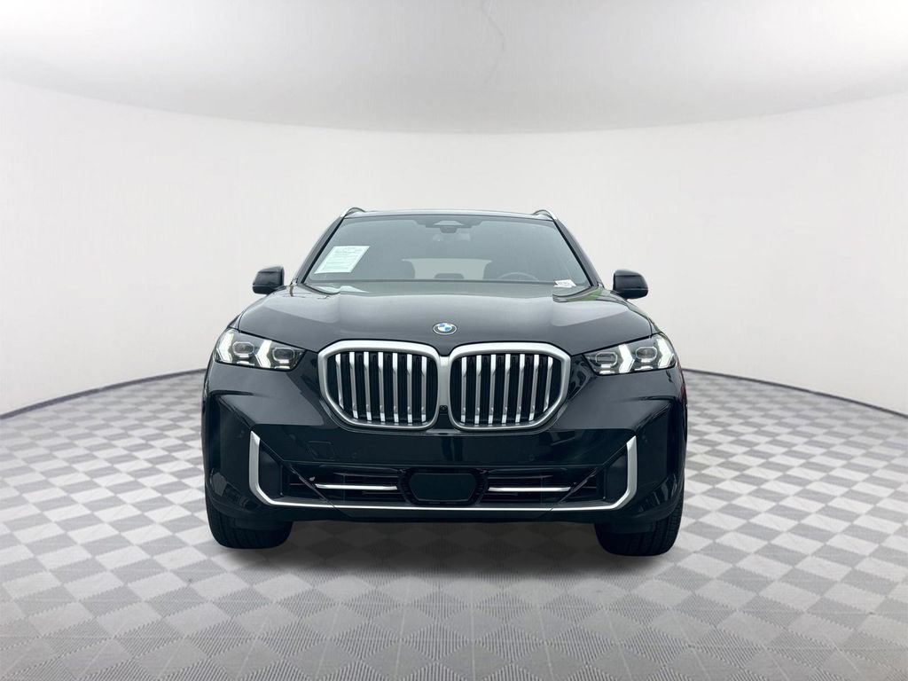 Used 2026 BMW X5 xDrive40i w/ Premium Package AWD/4WD image 2