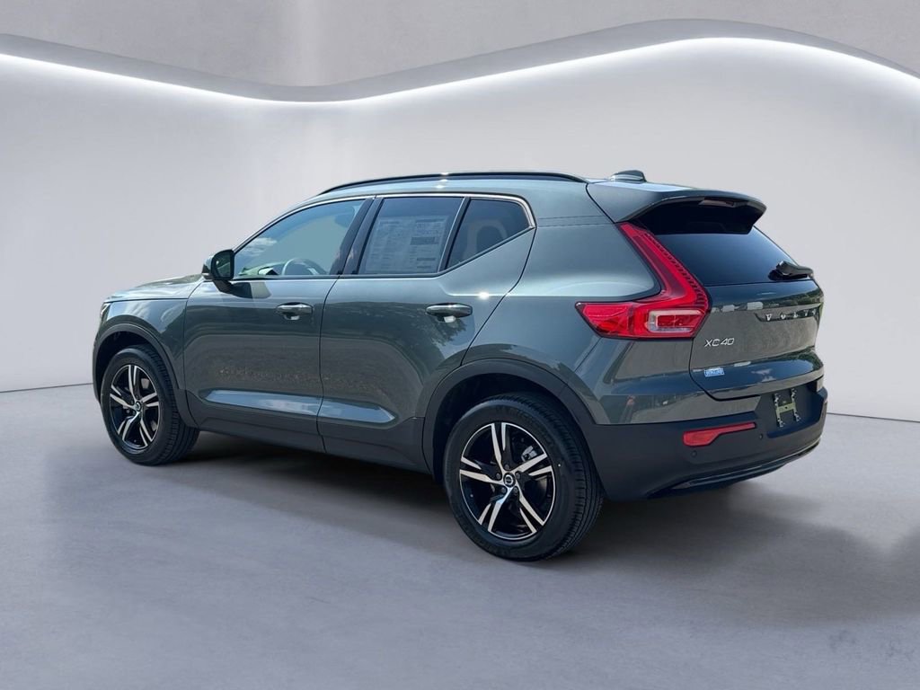 New 2026 Volvo XC40 B5 Core w/ Protection Package Premier image 5