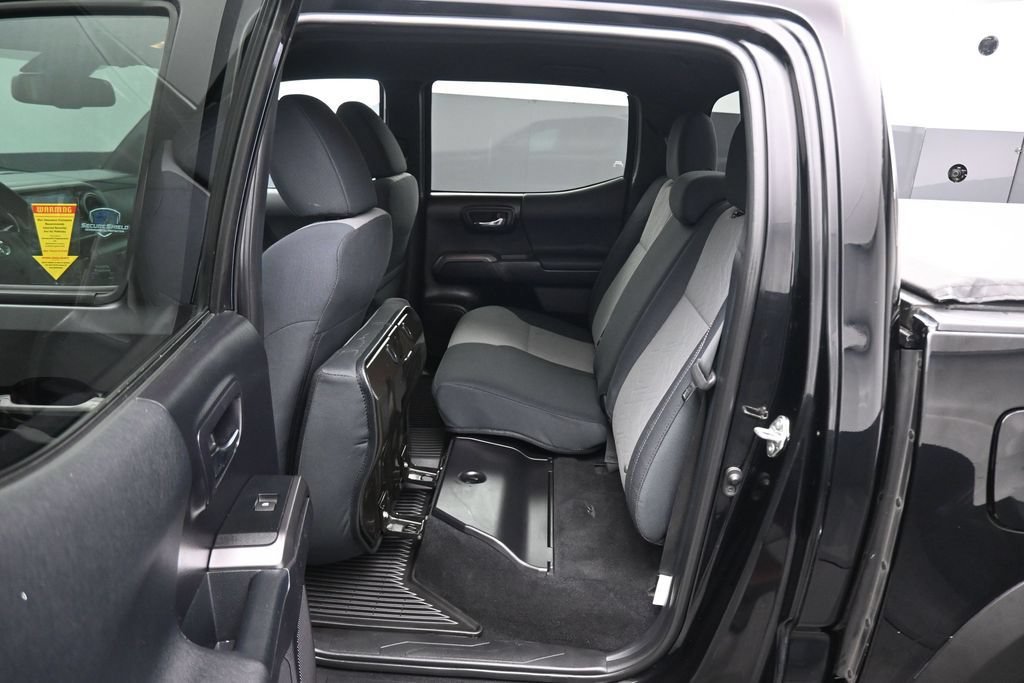 Used 2020 Toyota Tacoma TRD Off-Road w/ Technology Package AWD/4WD image 29
