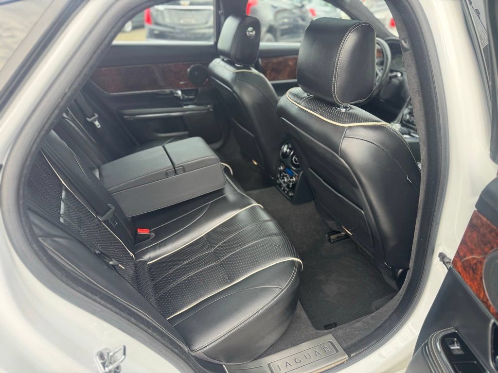 Used 2013 Jaguar XJ AWD image 19