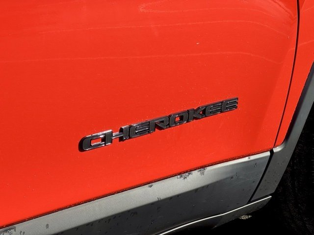 Used 2021 Jeep Cherokee Latitude Plus image 15